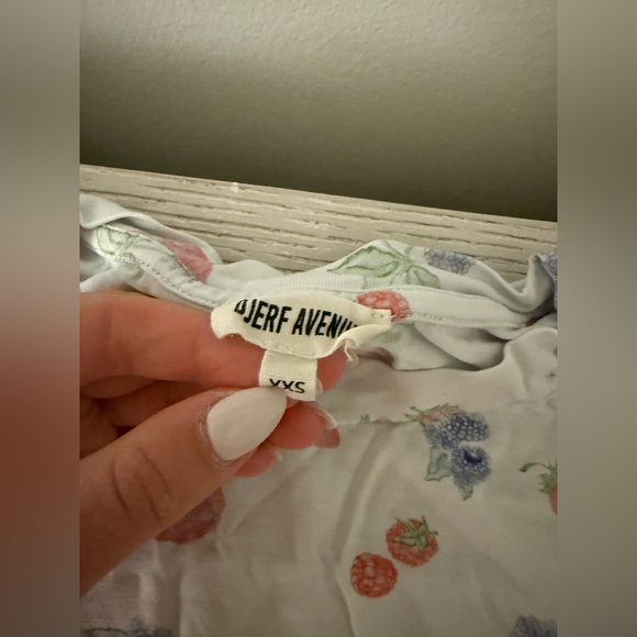 Djerf Avenue Summer Berries PJ Set XXS - Picture 3 of 5